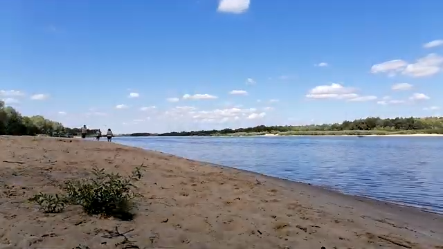 Берег реки Ока в турбазе Ока для РО