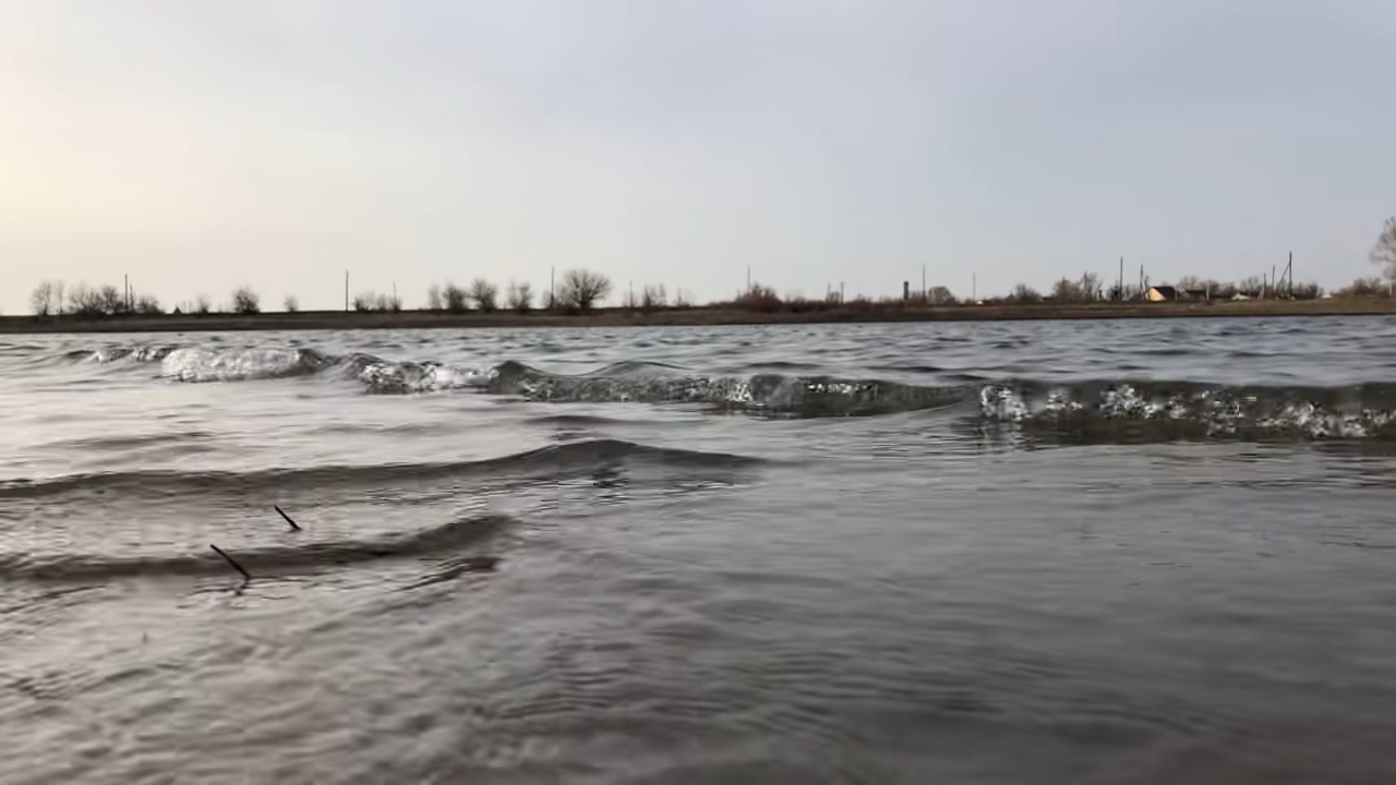 Волны на реке для РВ 1